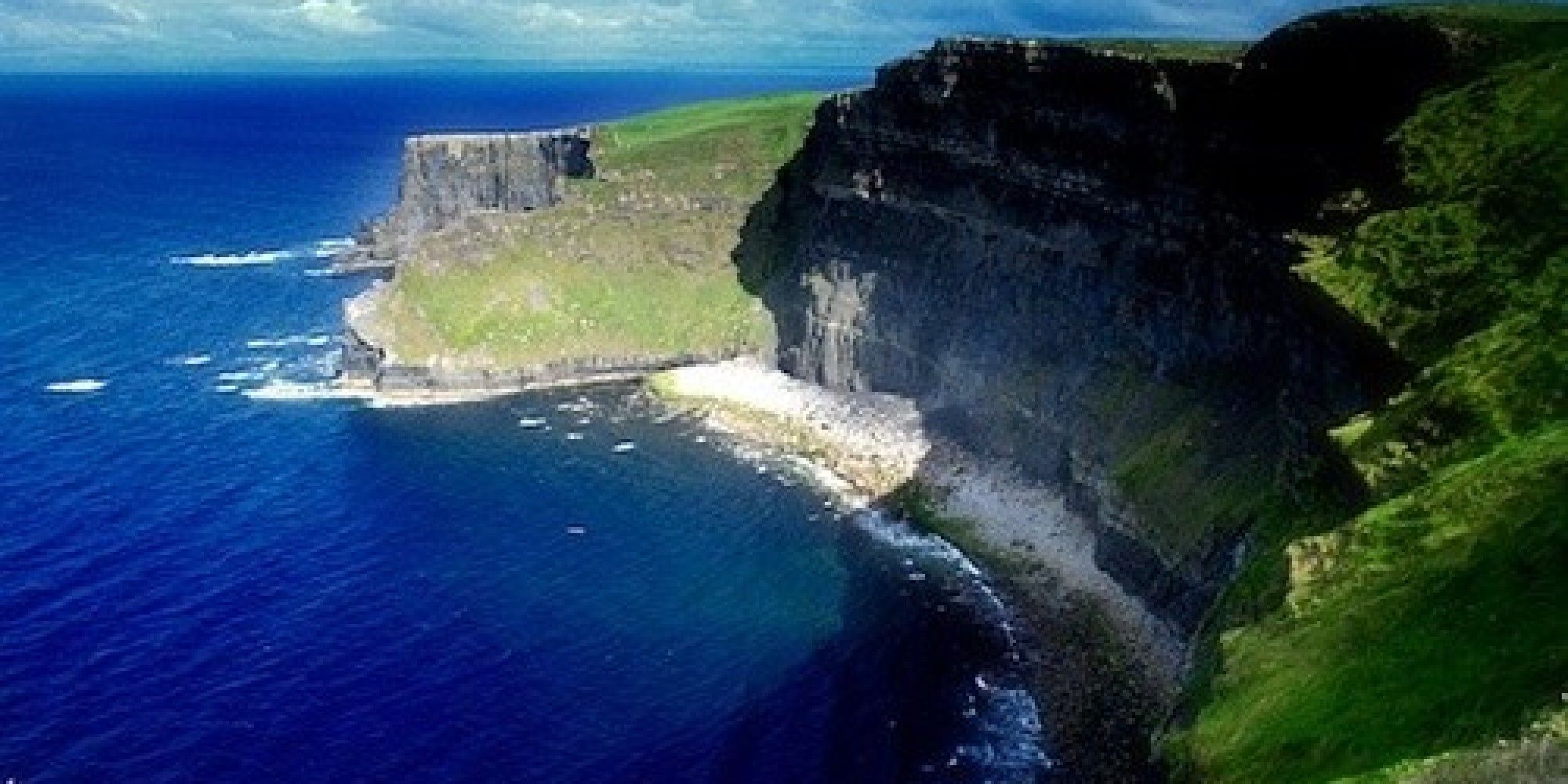 Dublin:Cliffs of Moher, Kilmacduagh Abbey, Wild Atlantic way and Galway Tour