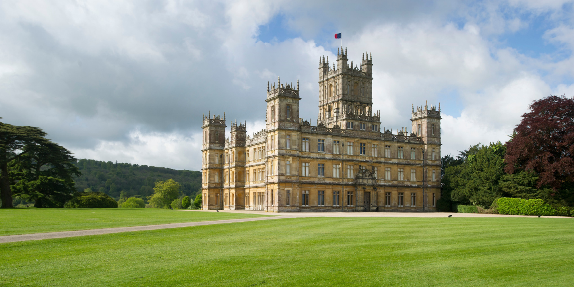 2024 Downton Abbey Filming locations, Cotswolds and Highclere Castle – Small Group Tour
